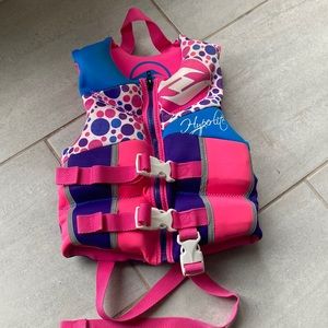 Hyperlite child life vest - coast guard approves